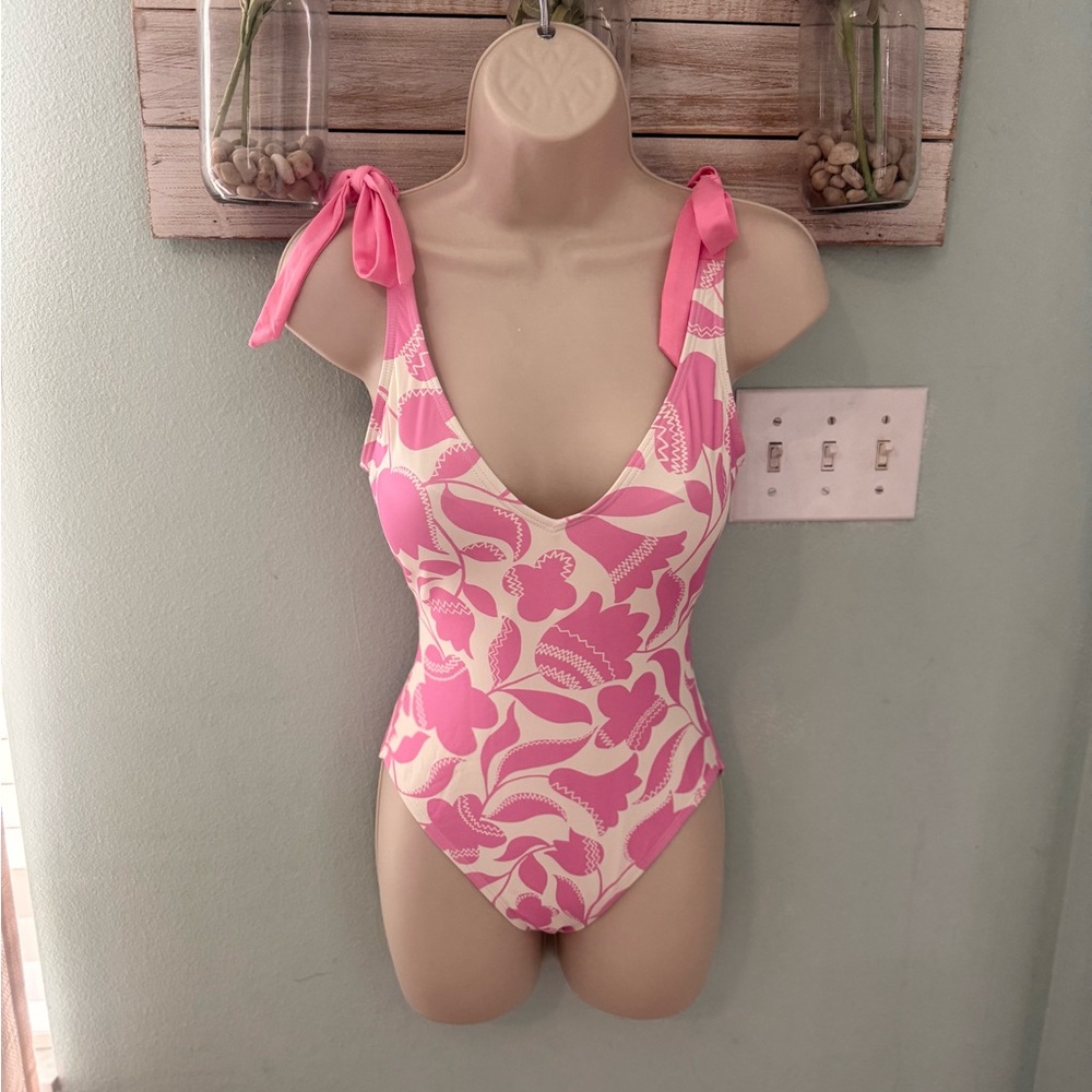 Kate Spade Pink and White Women’s Swim One Piece